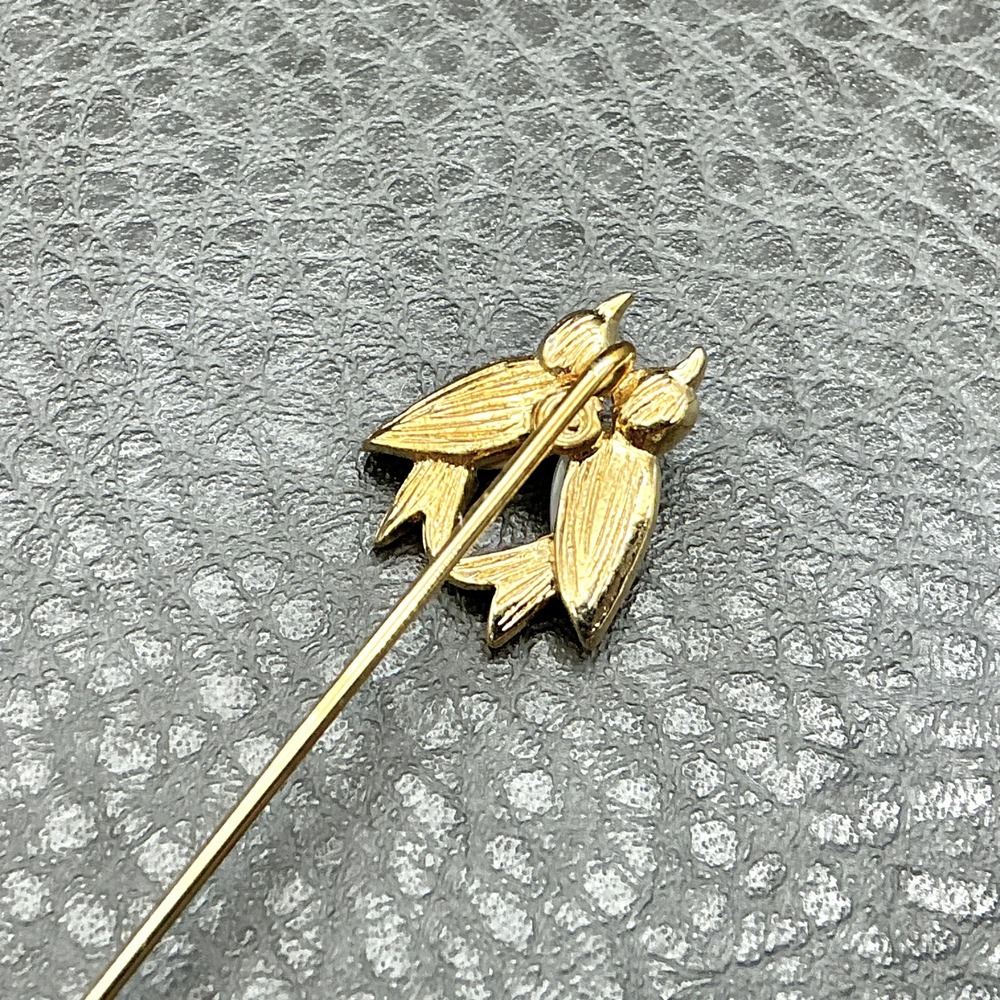 Vintage Stick Pin Love Birds‎ Gold Tone White Inlay Hat Lapel Brooch 2 Inch - Picture 8 of 8